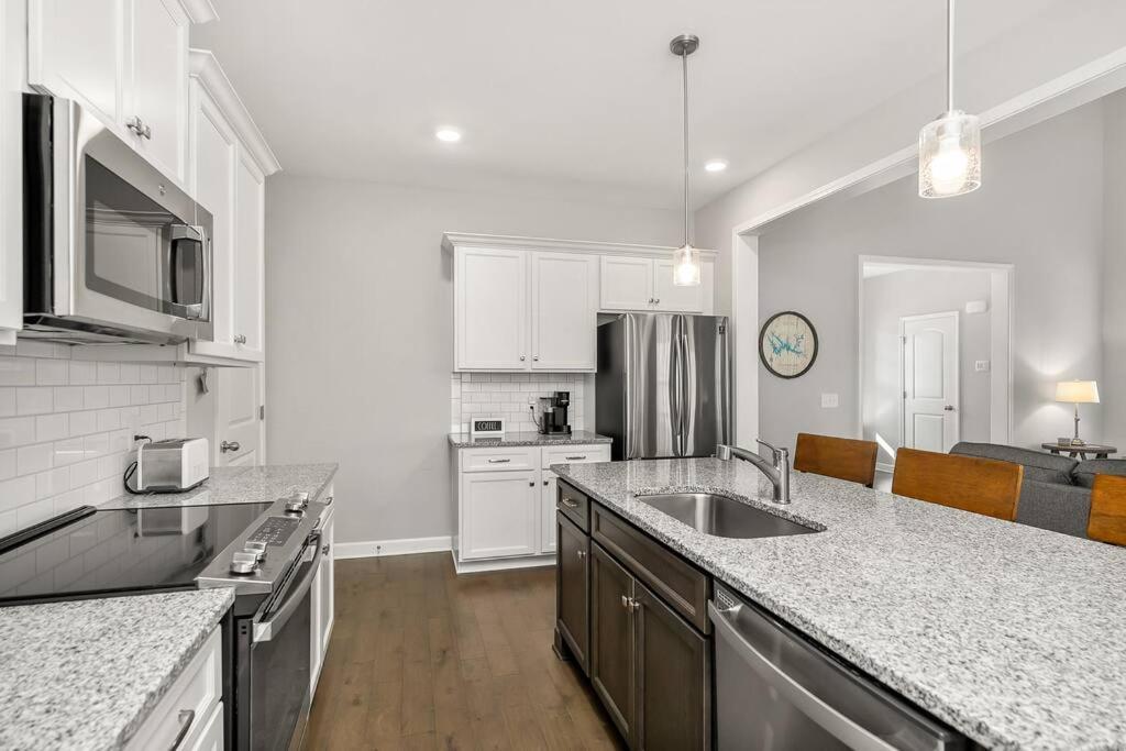 Beautiful Home With Lake And Marina Access, Firepit, Golf Cart Included Estill Springs Exterior foto